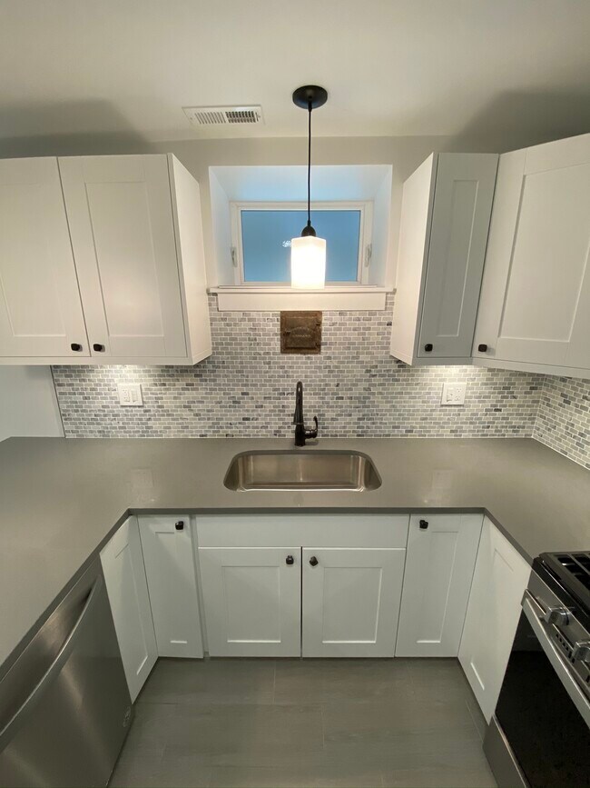 Foto del edificio - 1455 W Huron St