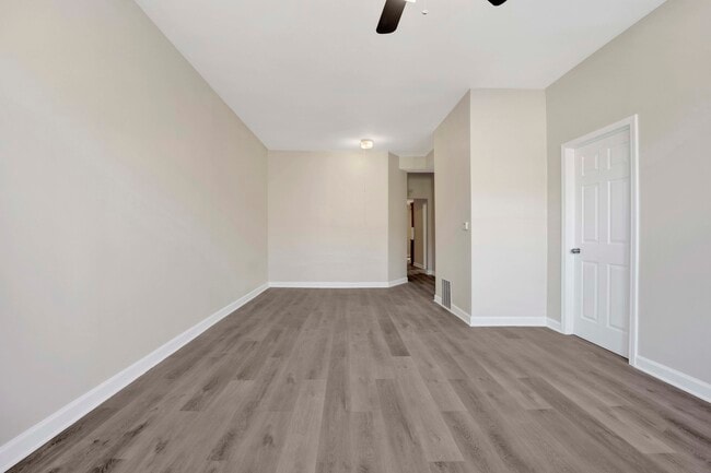 Foto del edificio - 3651 S Archer Ave