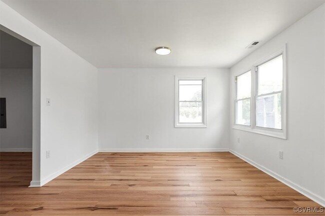 Foto del edificio - 1806 Sussex St