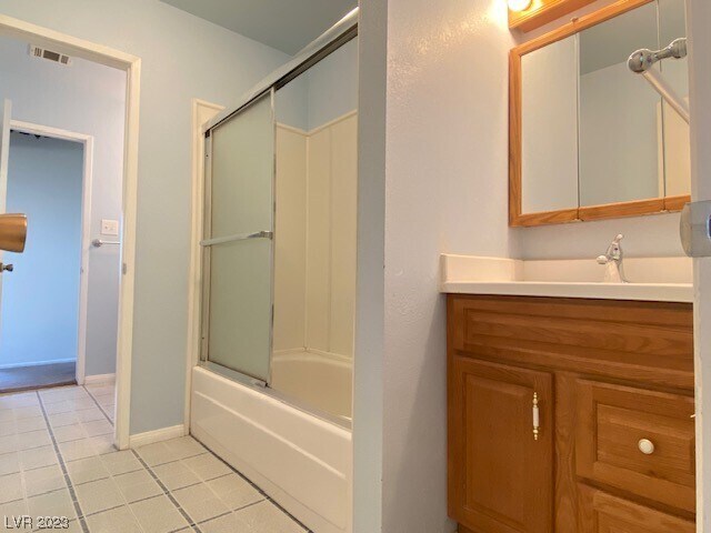 Foto principal - 324 Pinecliff Dr