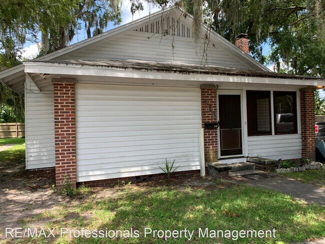 Building Photo - 3 br, 1 bath House - 710 NW 2nd Avenue