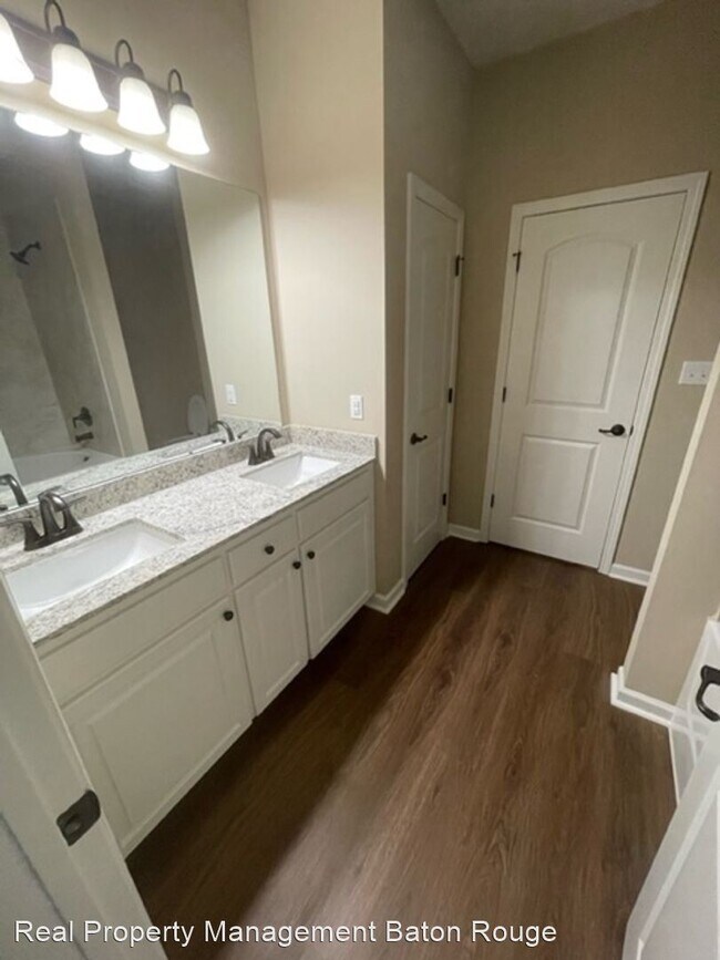 Building Photo - 2 br, 2 bath House - 17414 Berkshire Dr