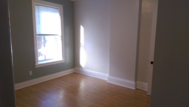 bedroom - 3 Mill Pl