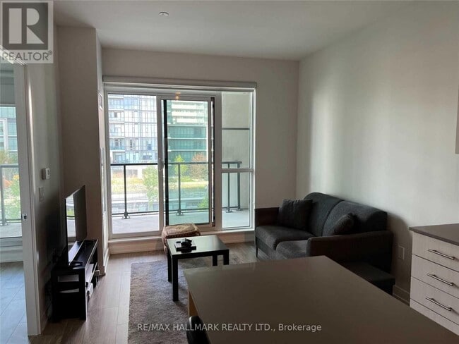 Building Photo - 4055 Parkside Village Dr