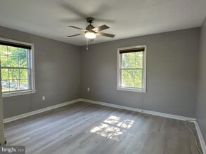 Building Photo - 6626 Boulevard View