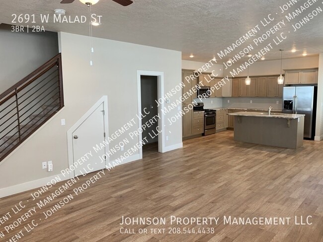 Building Photo - 2691 W Malad St