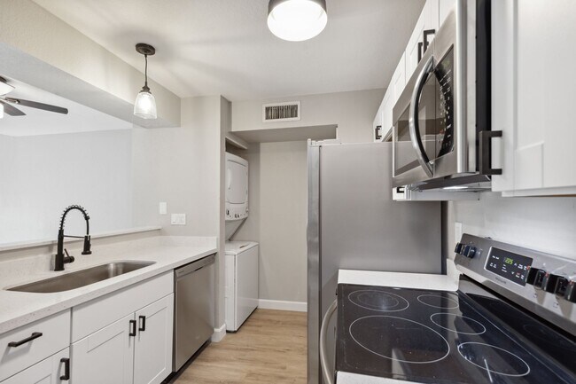 Foto del edificio - DOWNTOWN MESA APARTMENT!