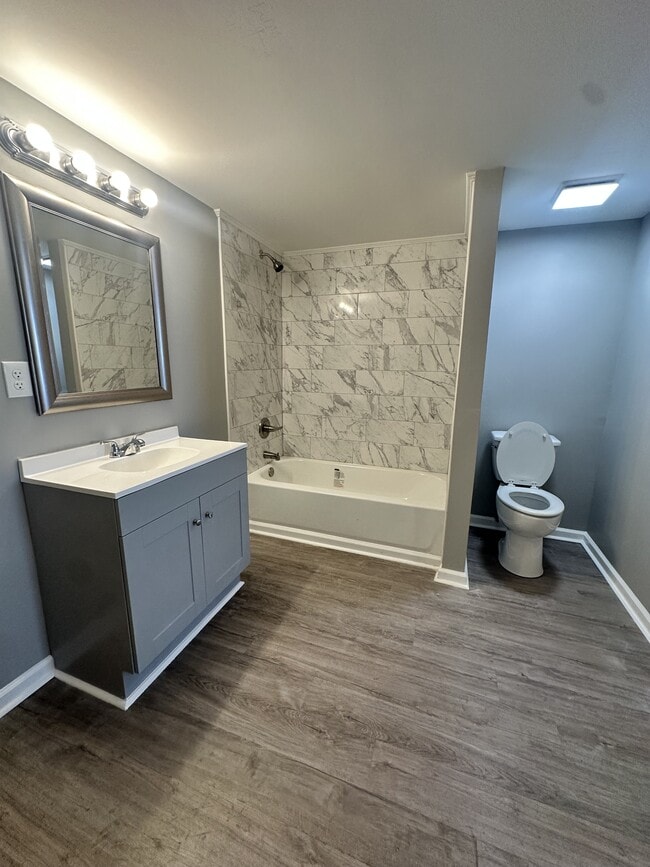 Building Photo - 115 Means Ave