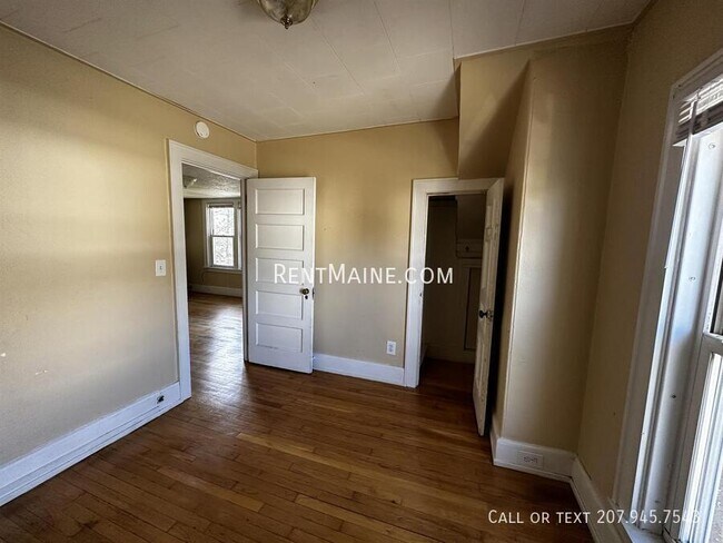 Foto del edificio - 99 Broadway-Apt 8