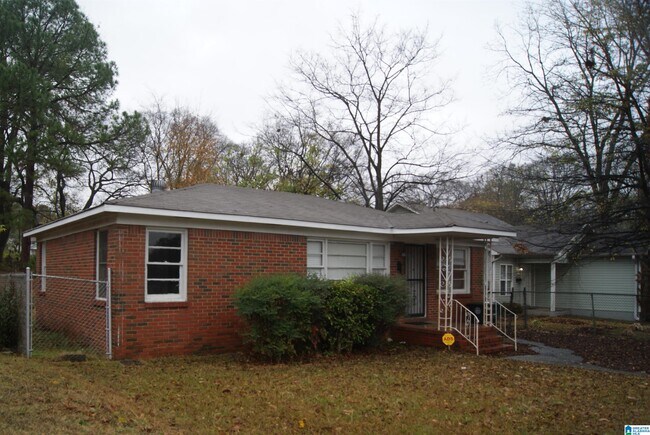 Building Photo - 4324 43rd Ave N