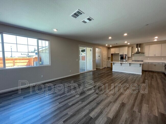 Foto del edificio - 1587 W Woodward Ave