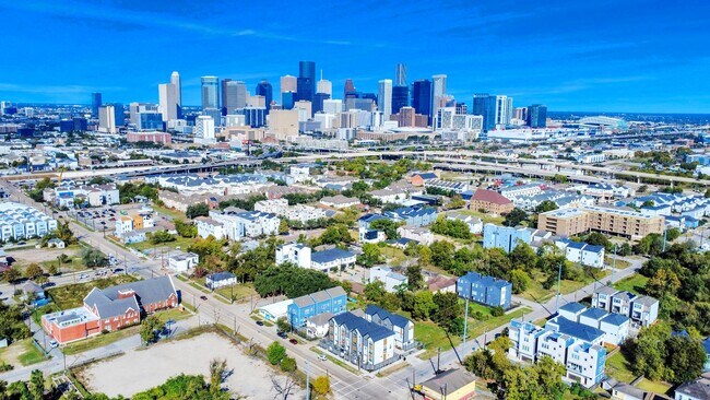 Foto del edificio - 2524 Live Oak St