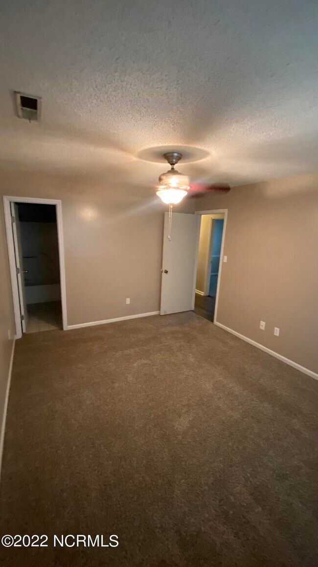 2612 Idlebrook Cir, Jacksonville, NC 28544 House Rental in