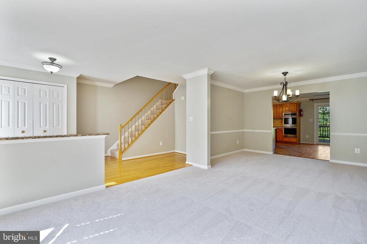 Primary Photo - 13167 Ashnut Ln