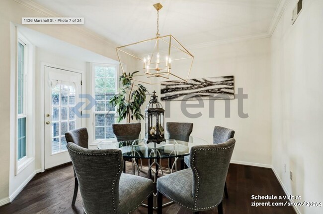 Foto del edificio - 1426 Marshall St