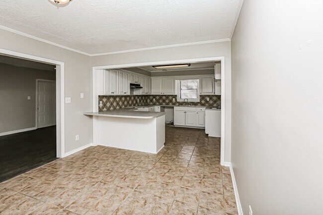 Foto del edificio - 545 Bellevue St