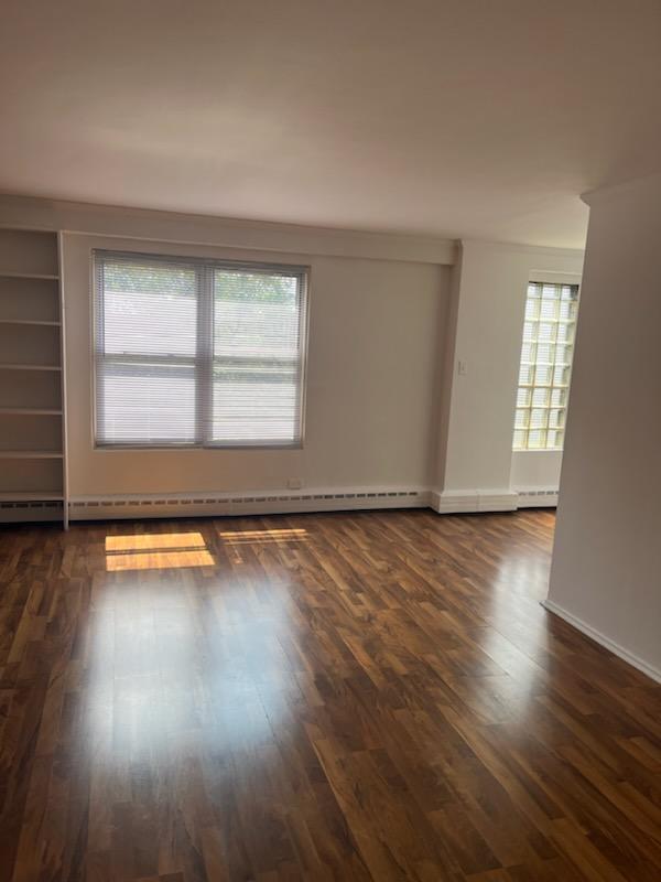 Building Photo - 2610 W Berwyn Ave