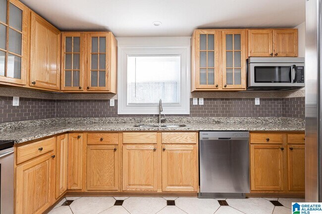 Foto del edificio - 122 Shawnee Ln NW