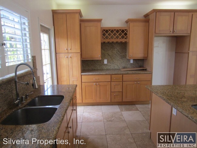 Building Photo - 1617 Tropea Ave