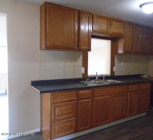 Building Photo - 1038 E 349th St
