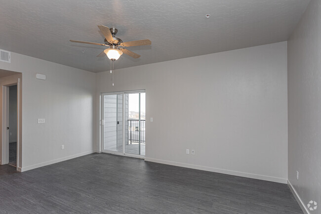 1BR, 1BA - 746SF - Quail Point Apartments