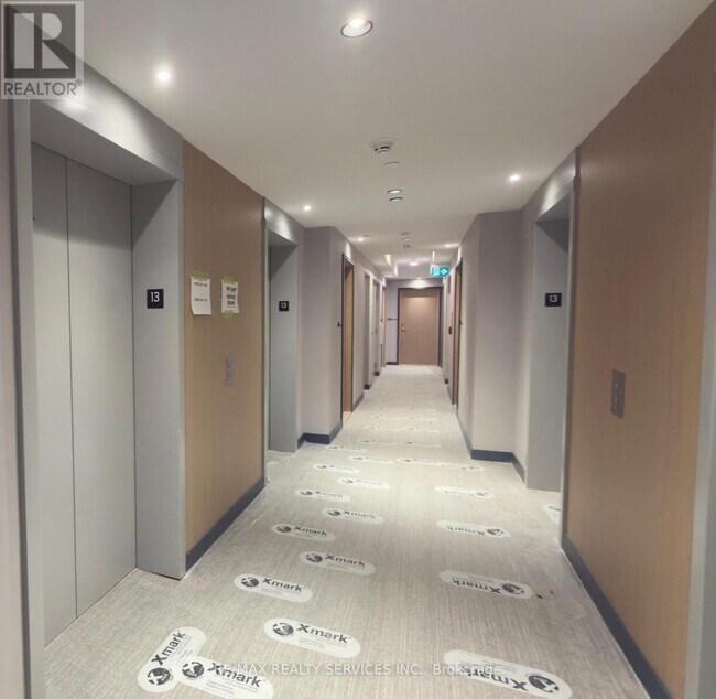 Building Photo - 395 Square One Dr