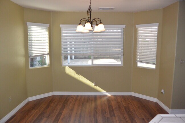 Foto del edificio - WONDERFUL SOUTHEAST LOCATION