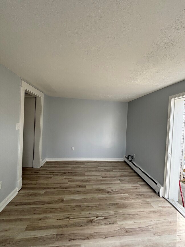 Photo - 1187 Simmons Ave Apartment