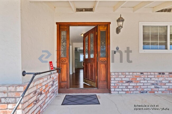 Building Photo - 307 Boulder Dr