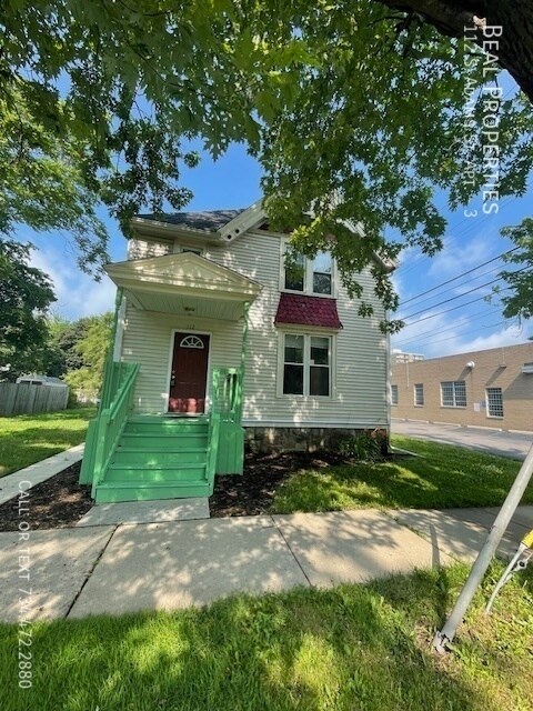 Primary Photo - 112 S Adams St