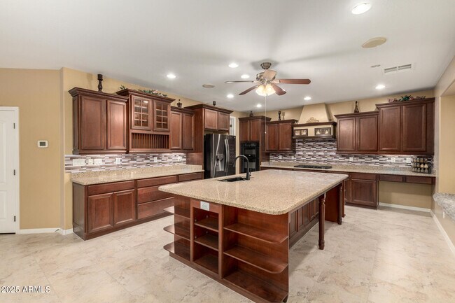 Foto del edificio - 6820 S 42nd Ln