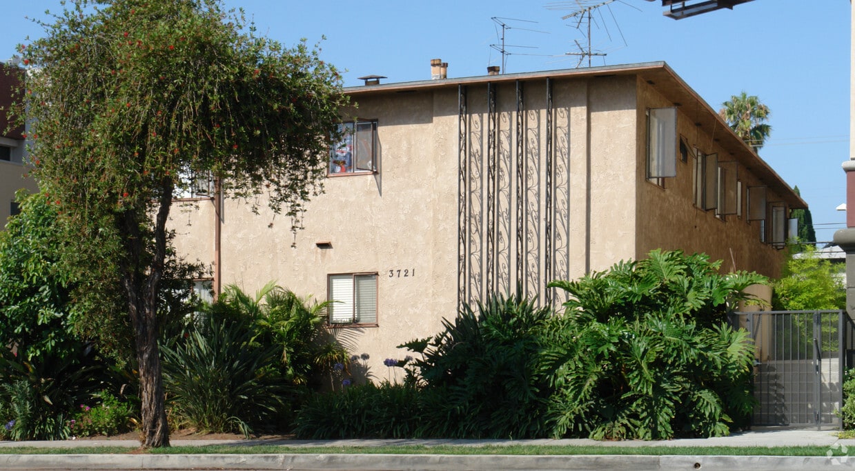 Primary Photo - 3721 Motor Ave