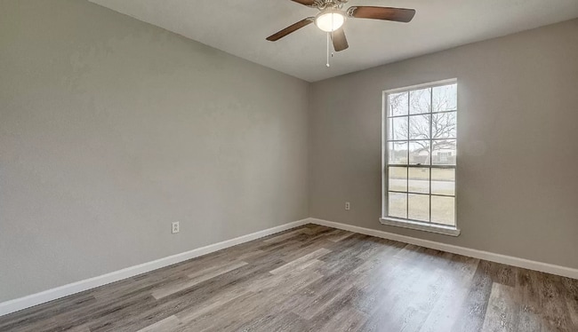 Building Photo - Amazing 4 Bedroom Homein the heart of Katy...