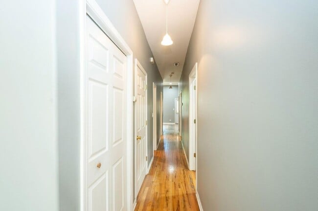 Foto del edificio - 1422 W Taylor St