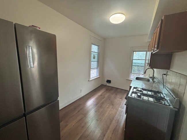 Foto del edificio - 23 Williams Ave