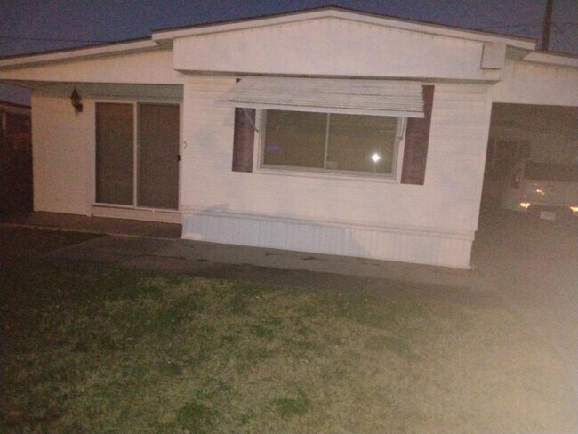 Building Photo - 26826 Tamm Lane #5