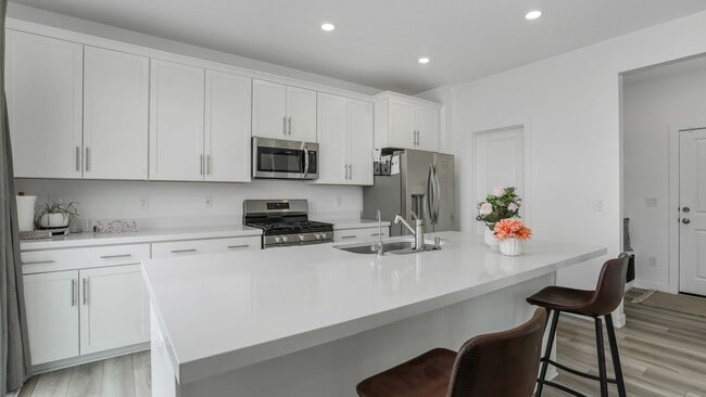 Building Photo - 2411 N Paintbrush Dr