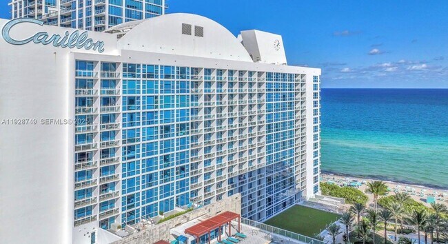 Foto del edificio - 6801 Collins Ave