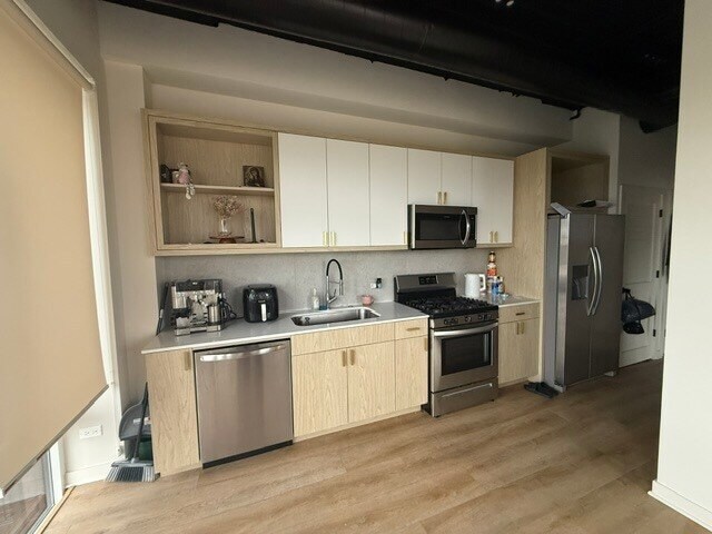 Foto del edificio - 2725 N Thatcher Ave