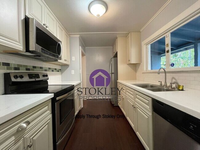 Foto del edificio - Stokley Properties Presents 2303 Overlook ...