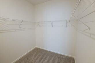 Building Photo - Parkway at 31 Apartments