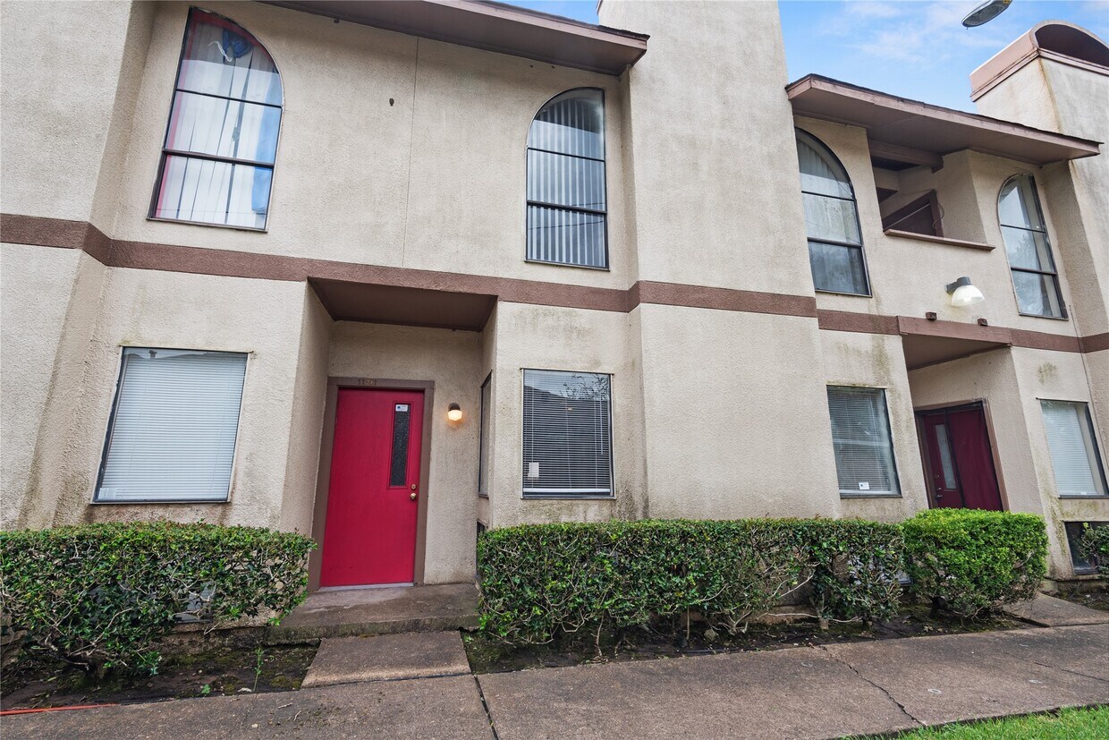 Foto principal - 11211 Pembridge Dr