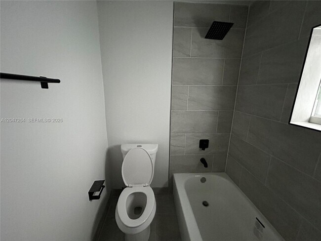 Foto del edificio - 4429 SW 21st St