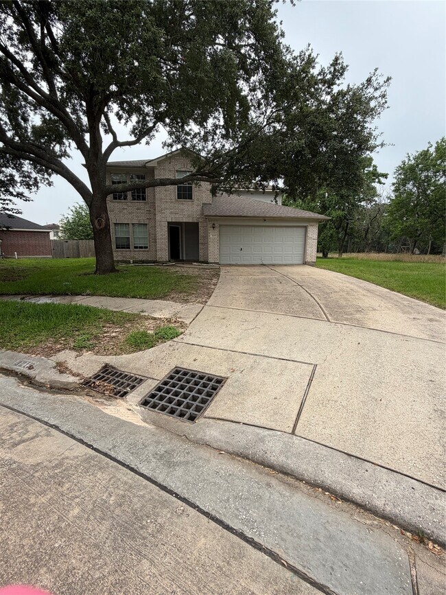 Foto del edificio - 3219 Watercliff Ct