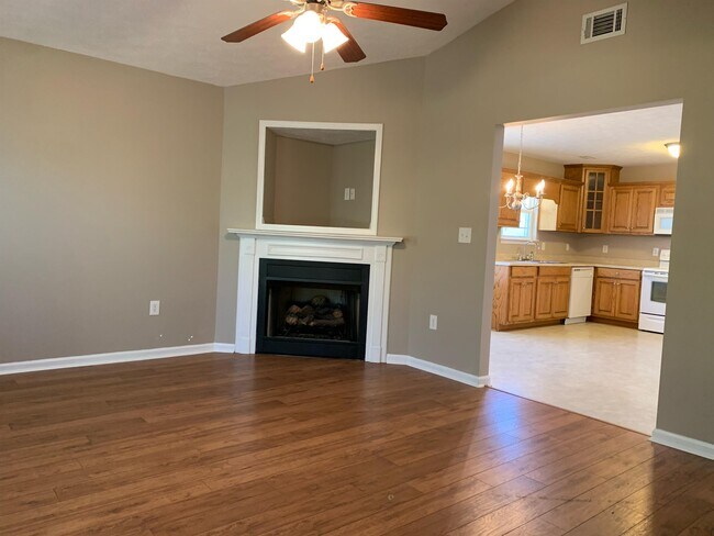 Building Photo - 287 Wrightsburg Way
