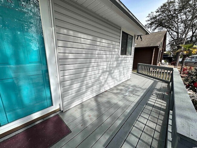 Building Photo - 6536 Valene Ct