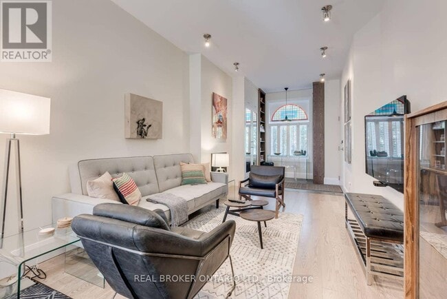 Building Photo - 143 Harrison St