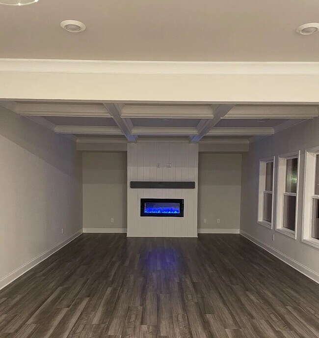 Foto del edificio - Room in House on Br Crk Cv