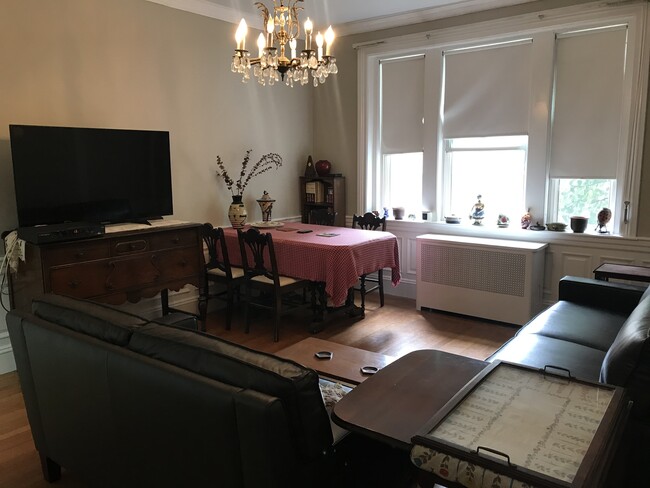 Living/Dining Room - View 2 - 122 Sewall Avenue