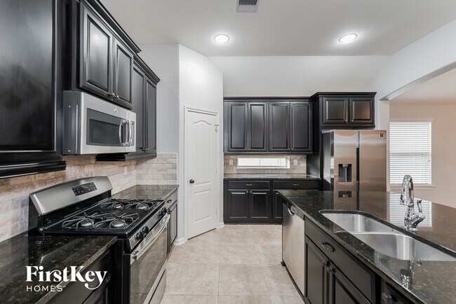 Building Photo - 6522 Hunters Creek Ln